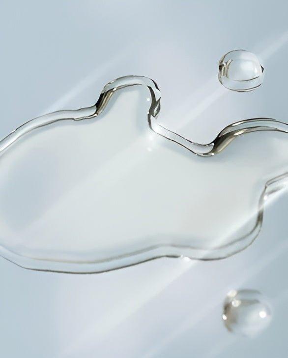 Eclat Soin Hydrating Toner Droplet on a Smooth Surface for Refreshing Skin Care